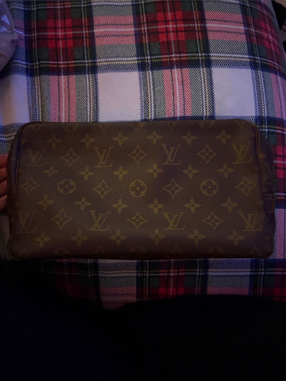 LOUIS VUITTON TROUSSE TOILETRY 28 POUCH